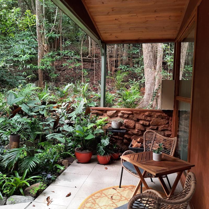 Treetops Accommodation Montville image