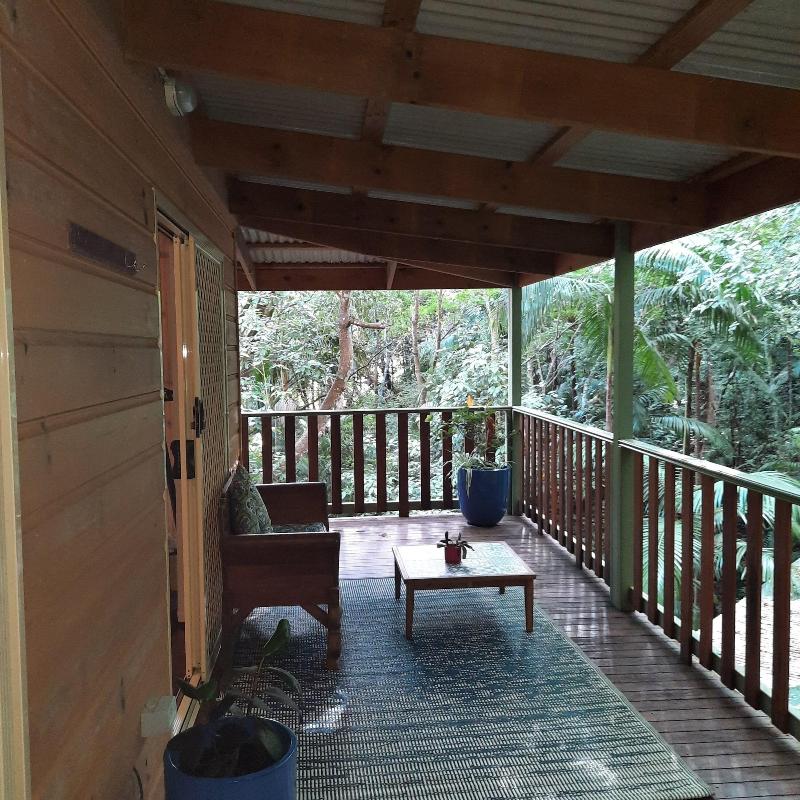 Treetops Accommodation Montville image