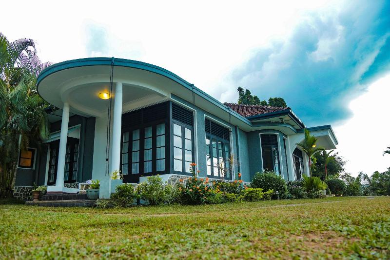 Castle Hill Bungalow image