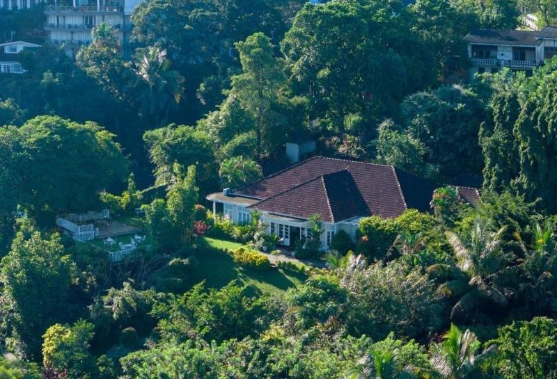 Castle Hill Bungalow image