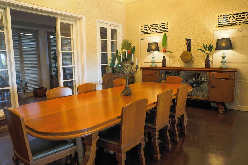 Castle Hill Bungalow image