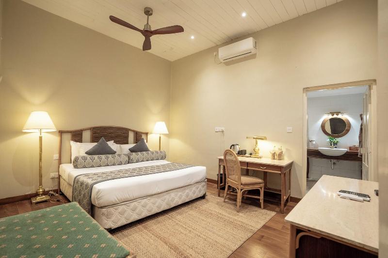 Castle Hill Bungalow image