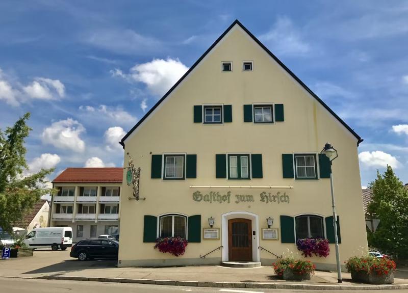Hotel Und Gasthof Zum Hirsch image