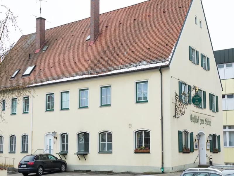 Hotel Und Gasthof Zum Hirsch image