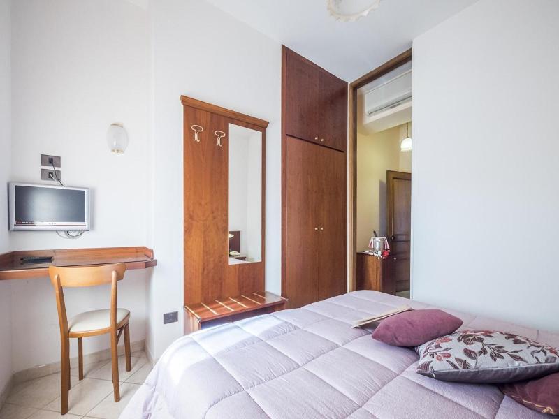 Hotel Grifone image