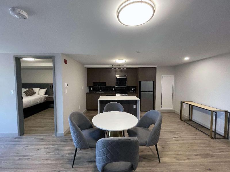 Skye Hotel image