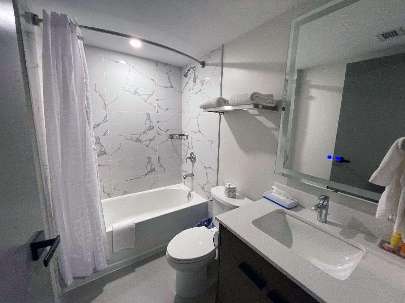 Skye Hotel image