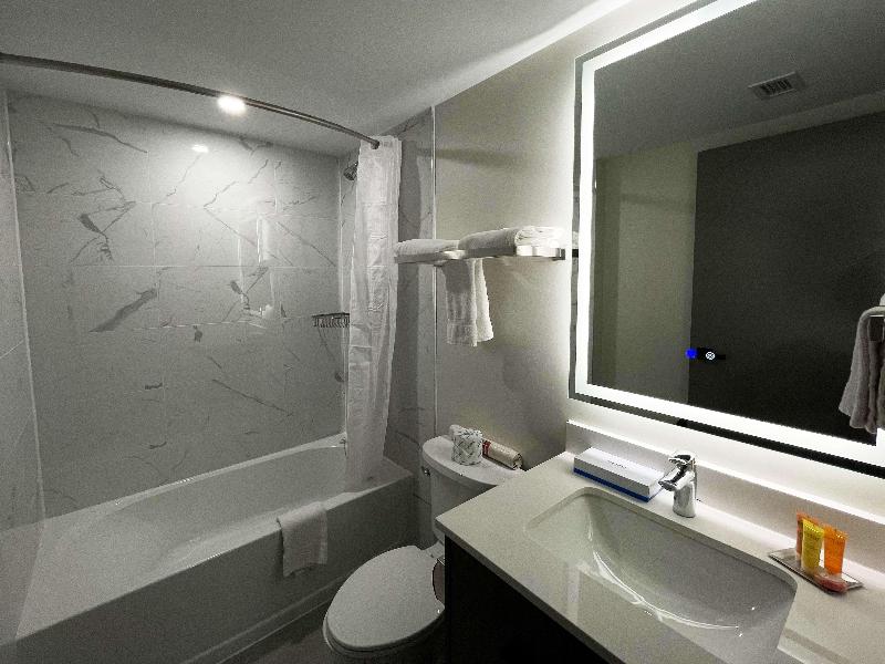 Skye Hotel image