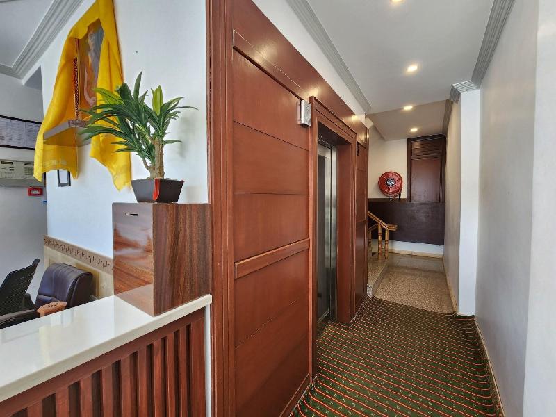 Hotel Paldan image