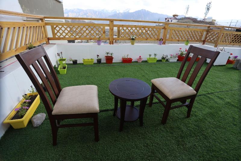Hotel Paldan image