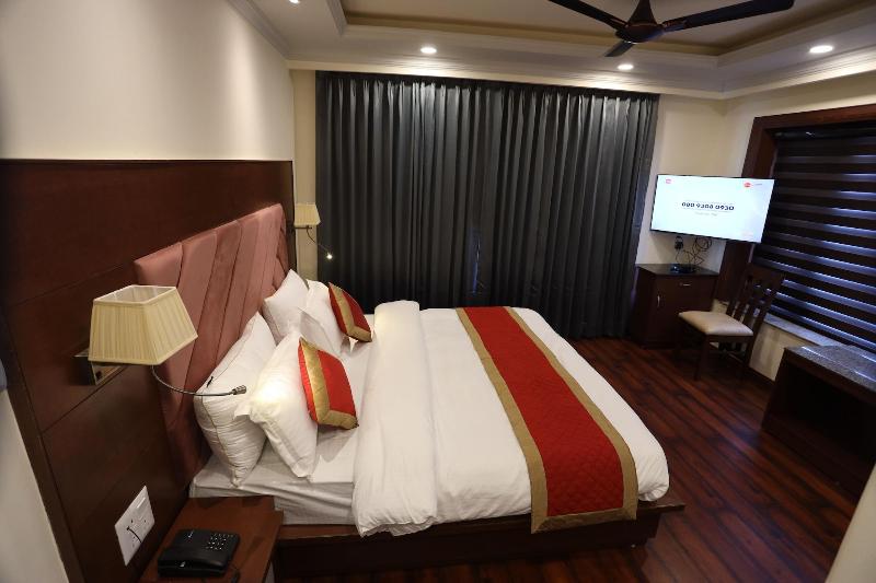 Hotel Paldan image