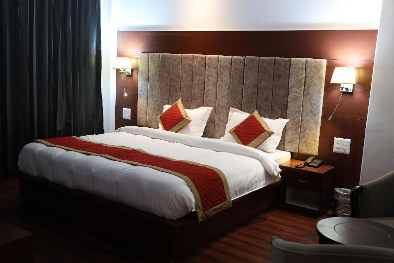 Hotel Paldan image