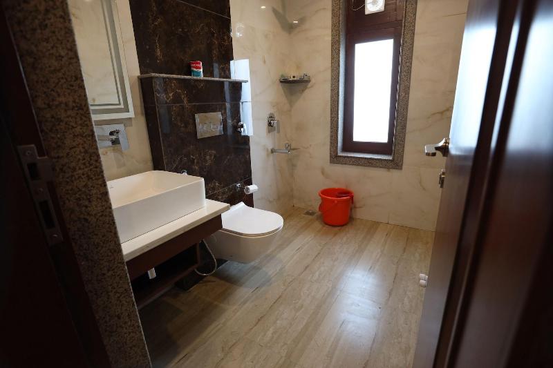 Hotel Paldan image