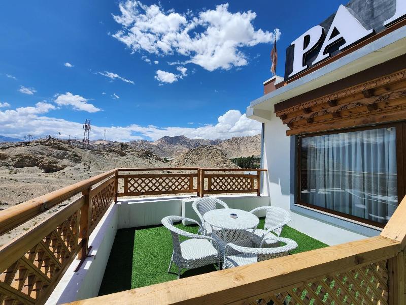 Hotel Paldan image