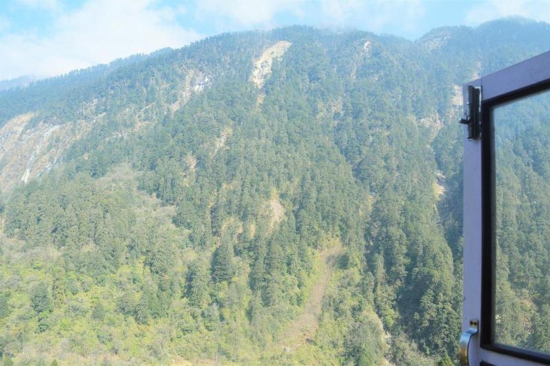 Rufina Lachen Deezong — general view