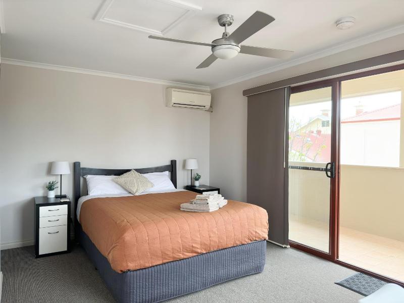 Port Vincent Motel Apartments
