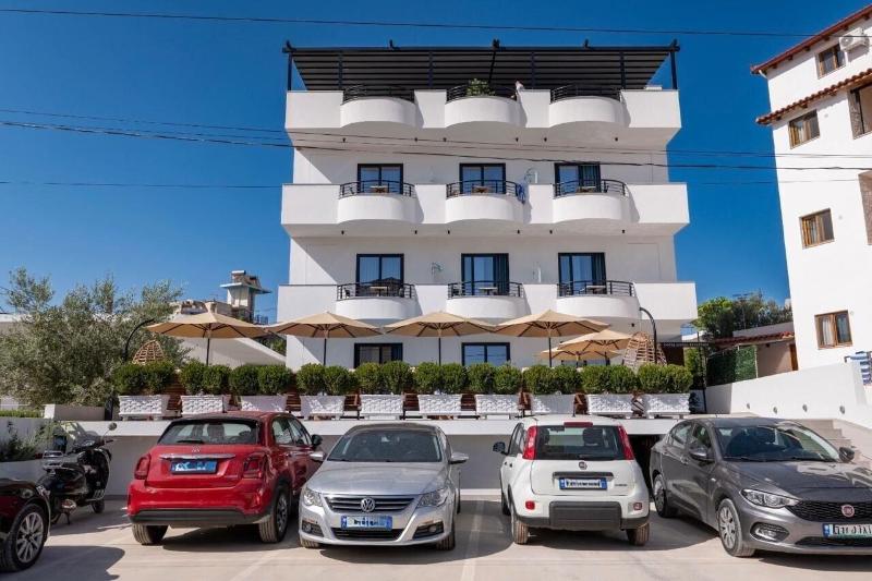 Monel Hotel image