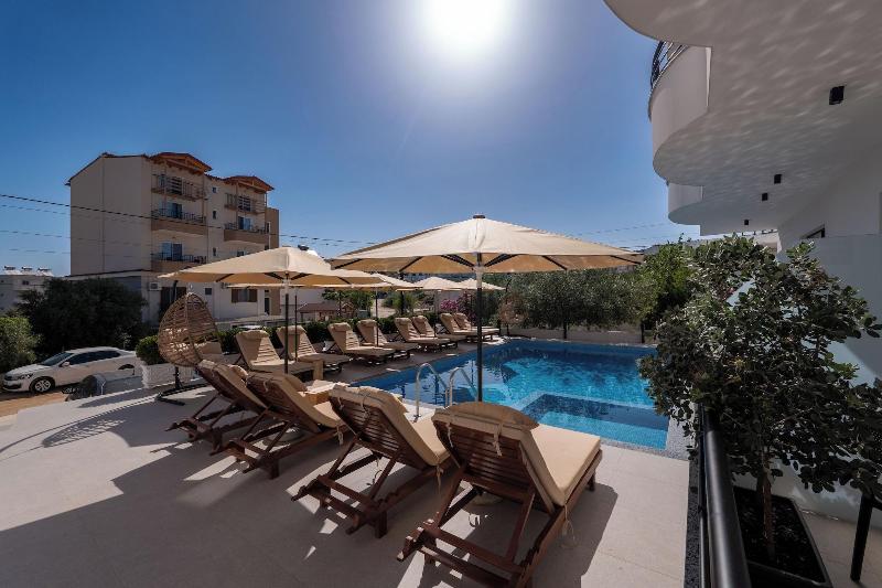 Monel Hotel image