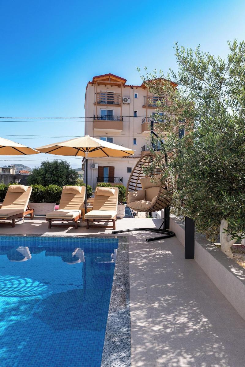 Monel Hotel image