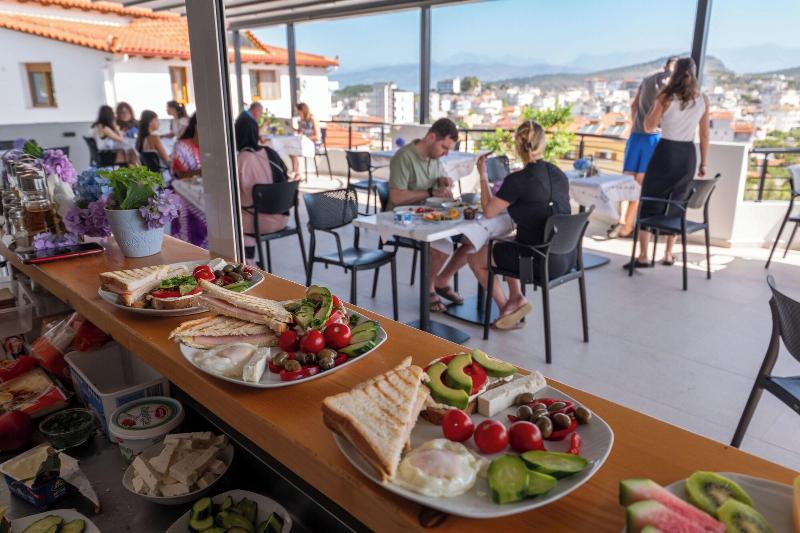 Monel Hotel image