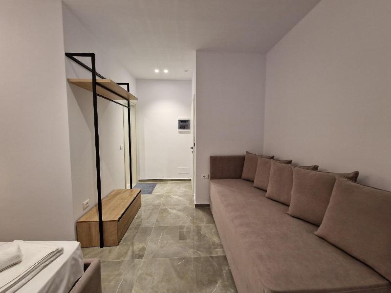 Monel Hotel image