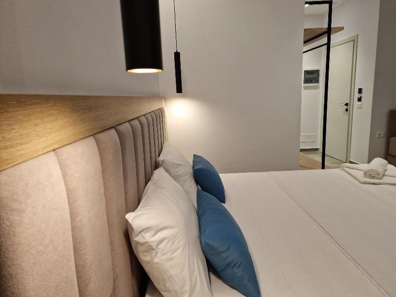 Monel Hotel image