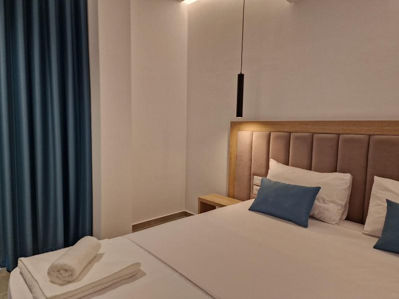 Monel Hotel image