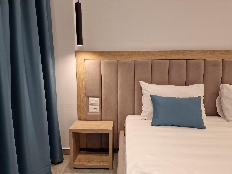Monel Hotel image