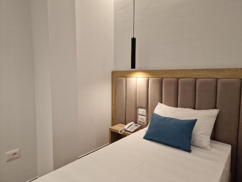 Monel Hotel image