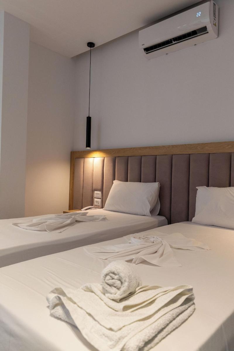 Monel Hotel image