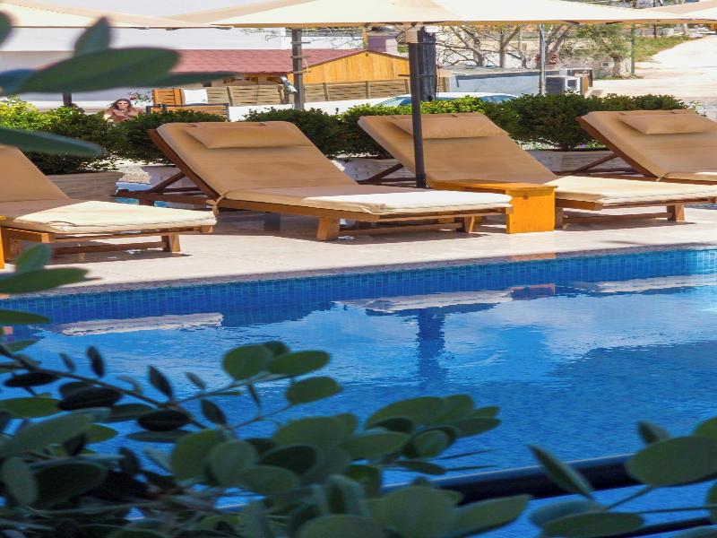 Monel Hotel image