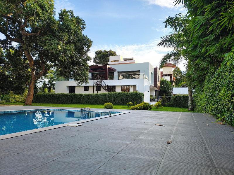 Nadhiyoram River Retreat By Maat Hotels image