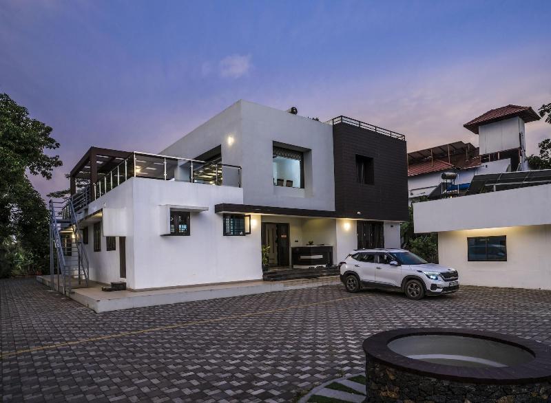 Nadhiyoram River Retreat By Maat Hotels image