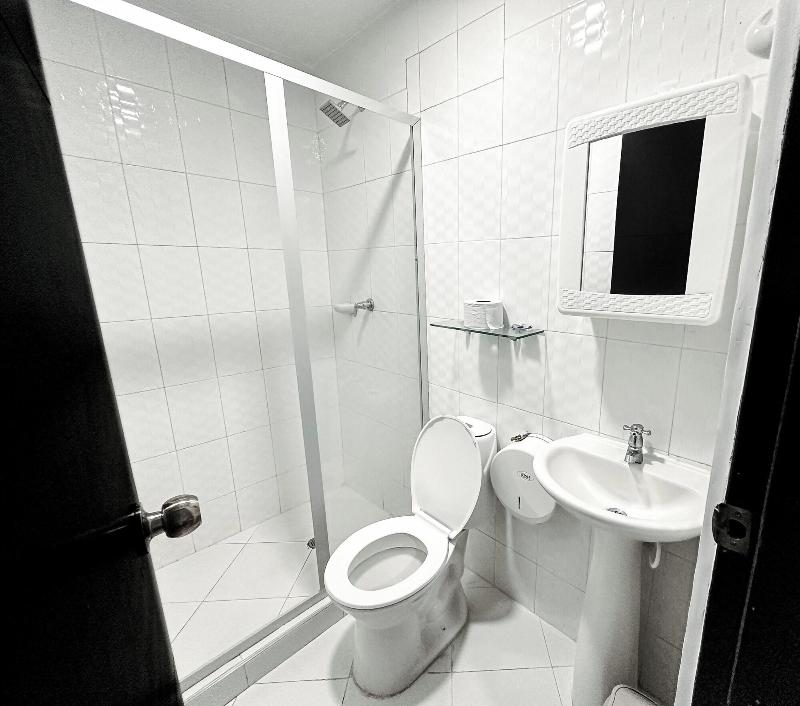 Hotel Bazurto Plaza image