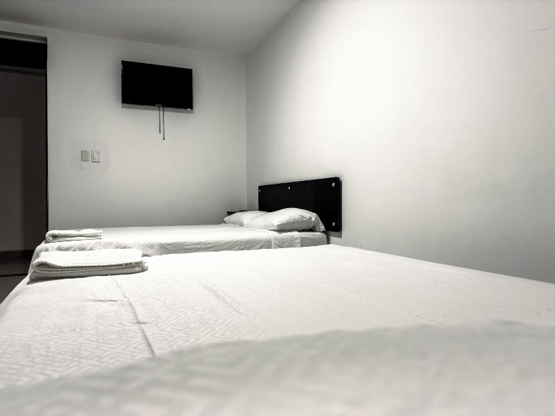 Hotel Bazurto Plaza image