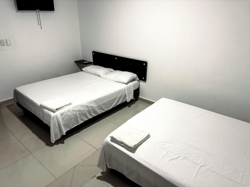 Hotel Bazurto Plaza image