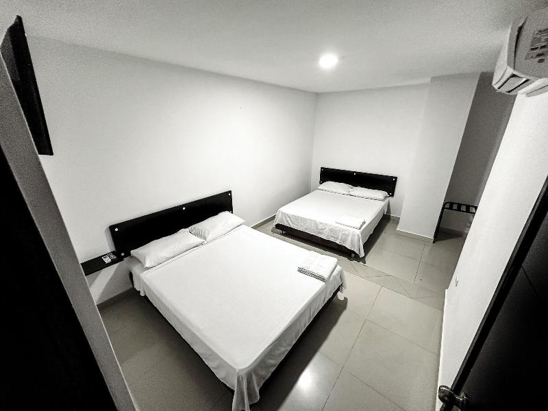 Hotel Bazurto Plaza image