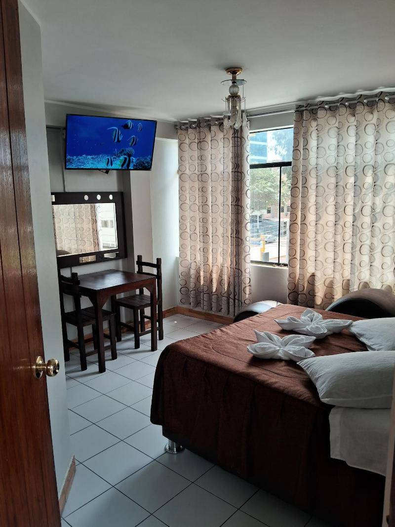 Hotel Las Artes Inn image