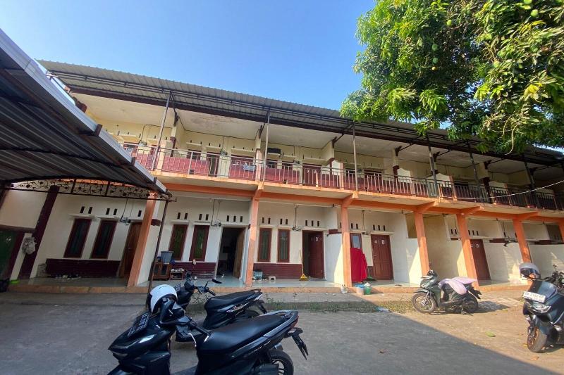 Oyo Life 93257 Kos Anugerah — general view