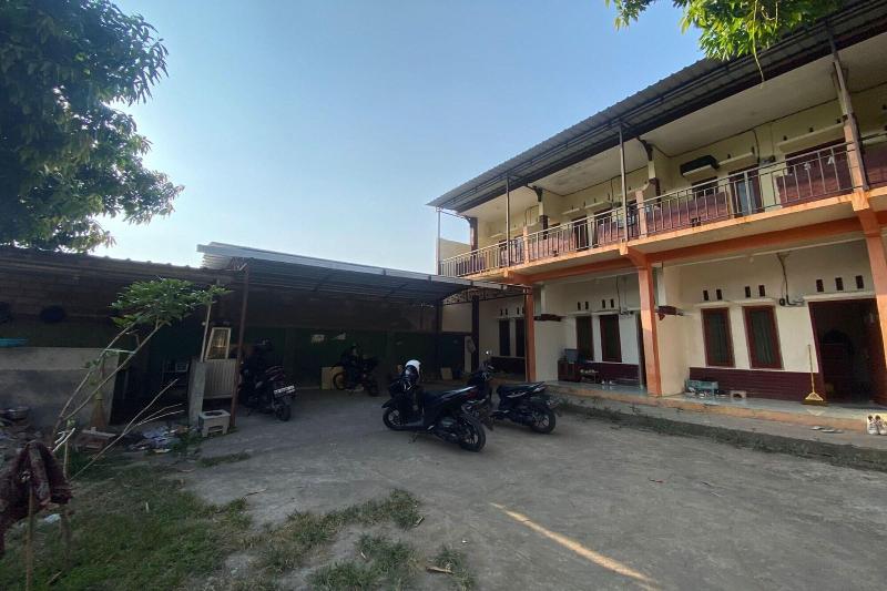 Oyo Life 93257 Kos Anugerah — general view