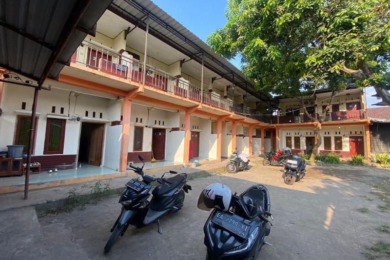Oyo Life 93257 Kos Anugerah image
