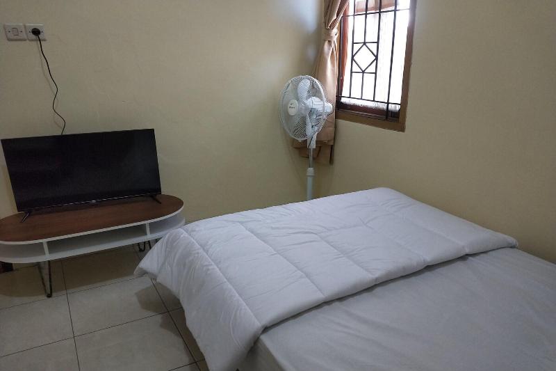 Oyo Life 93257 Kos Anugerah image