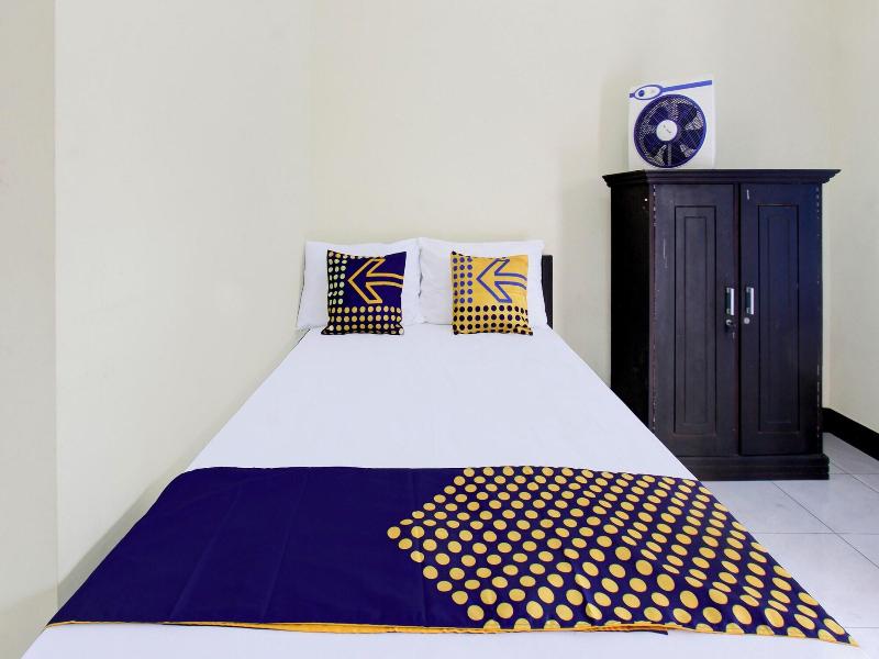 Oyo Life 93257 Kos Anugerah image