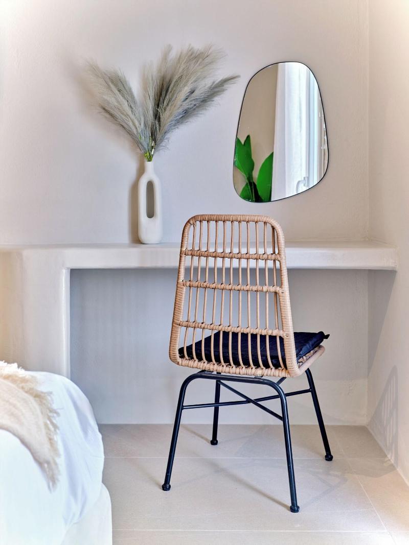 Paridian Living image
