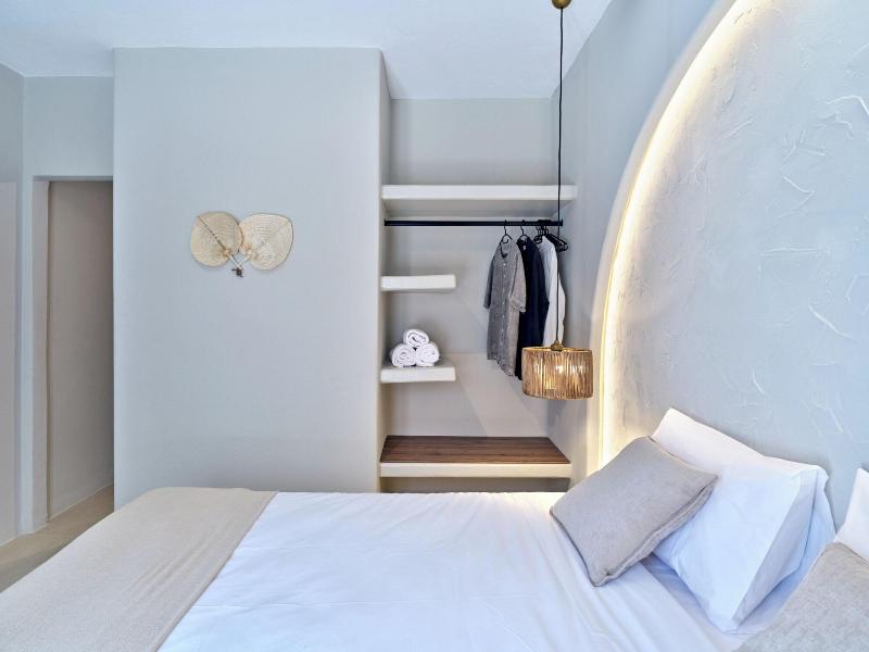 Paridian Living image