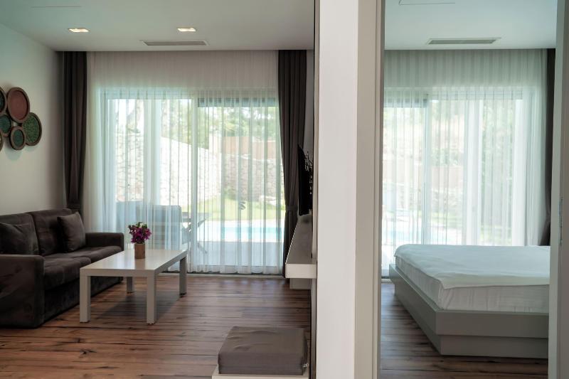 Z Villas image