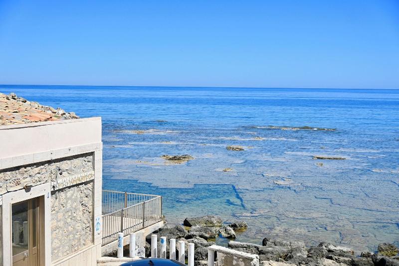 Mare Arcobaleno Casa Vacanze image