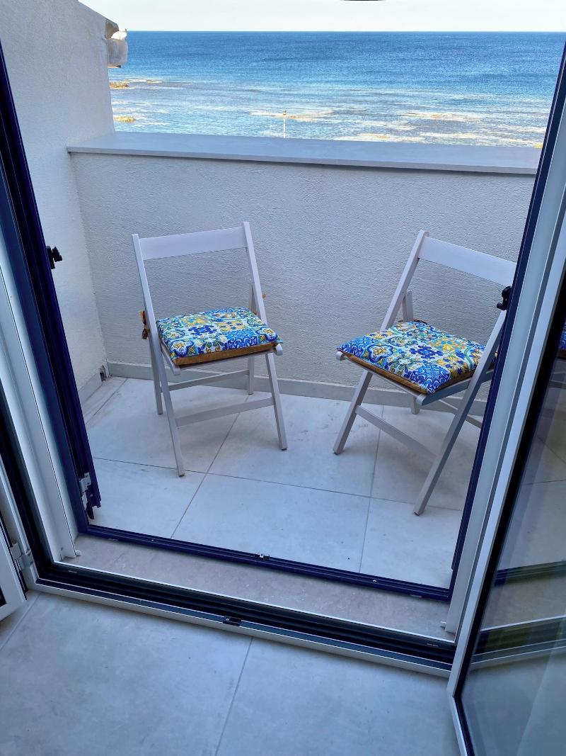 Mare Arcobaleno Casa Vacanze image