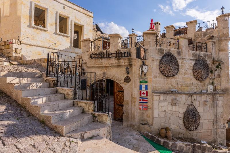 Castle Suit Hotel image
