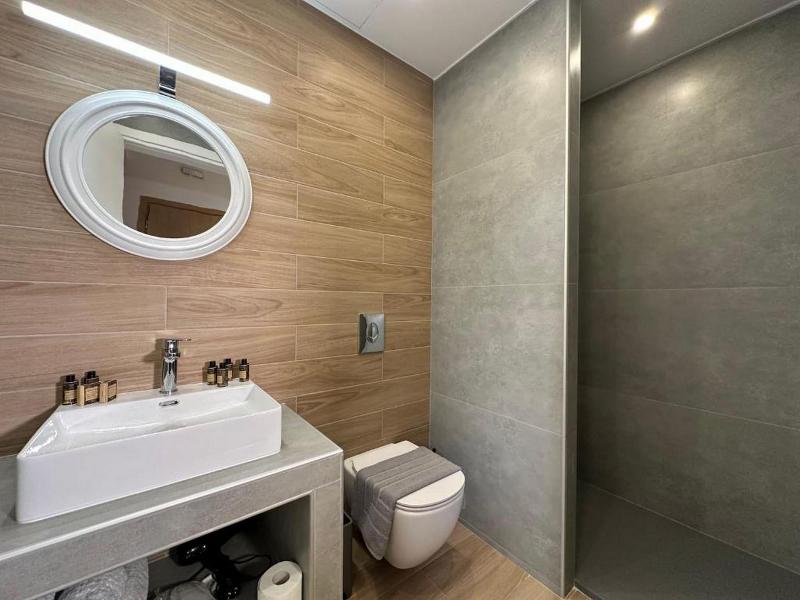 Centro Urban Suites image